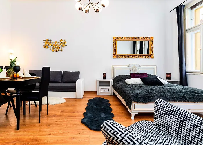 Grand Luxury Gold Suite